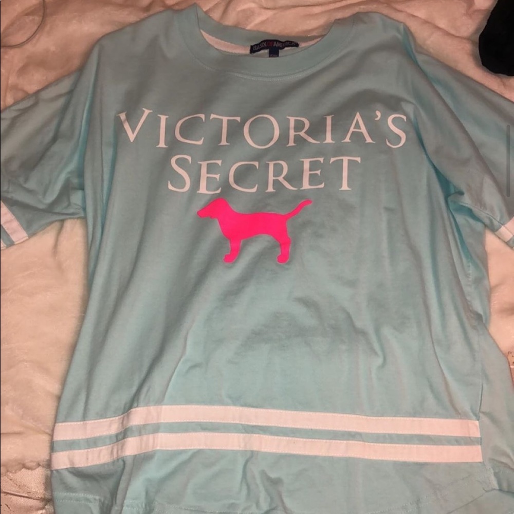 Victoria’s Secret T Shirt!!